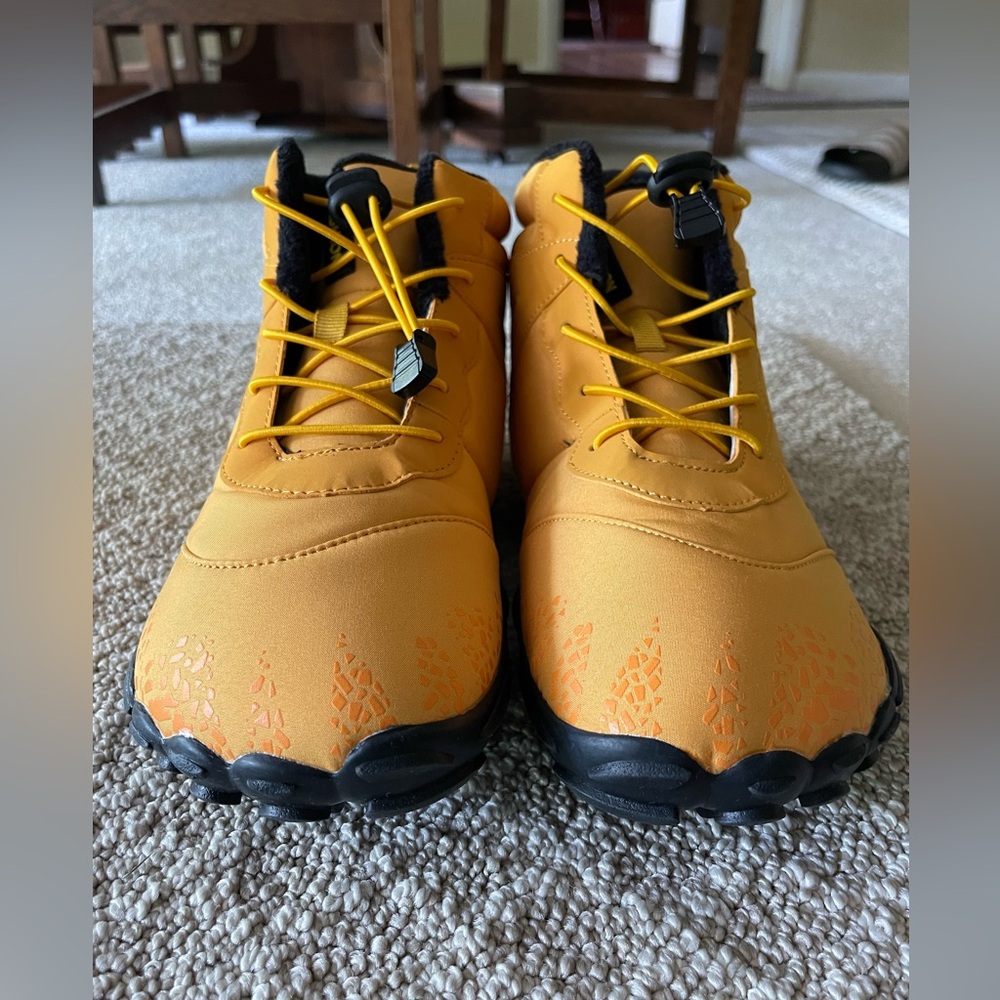 Nature Contact hiking boots. Size 41 (10US). Vegan. NWT Lightweight/lug soles. - Picture 2 of 12